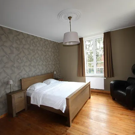 度假居 Chateau In Champagne Views *
