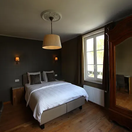 Chateau In Champagne Views 度假居 塞纳河畔巴尔